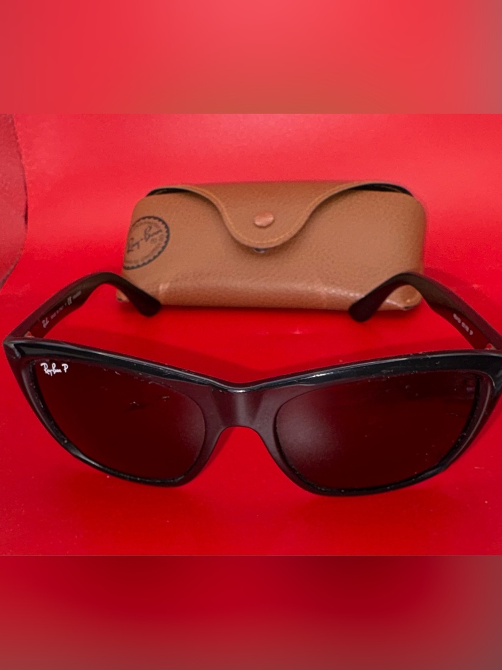 Ray-Ban Black Polarized Sunglasses with Brown Case RB4154